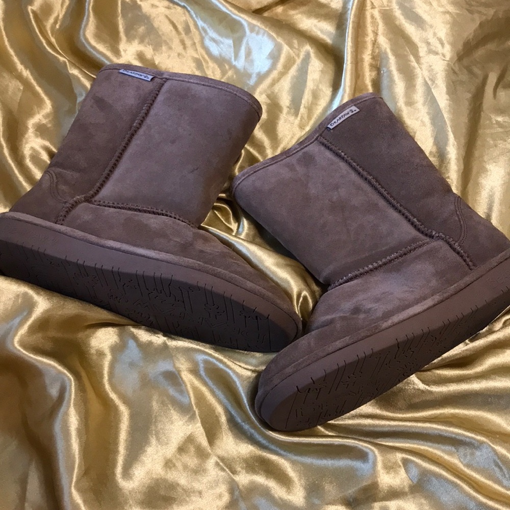 Never worn bear paw boots
